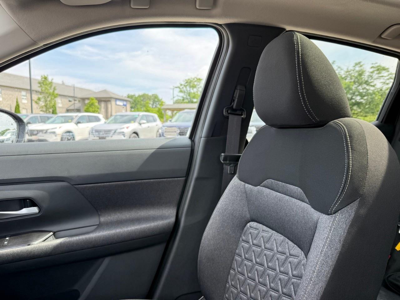 2025 Nissan Kicks SV AWD Photo