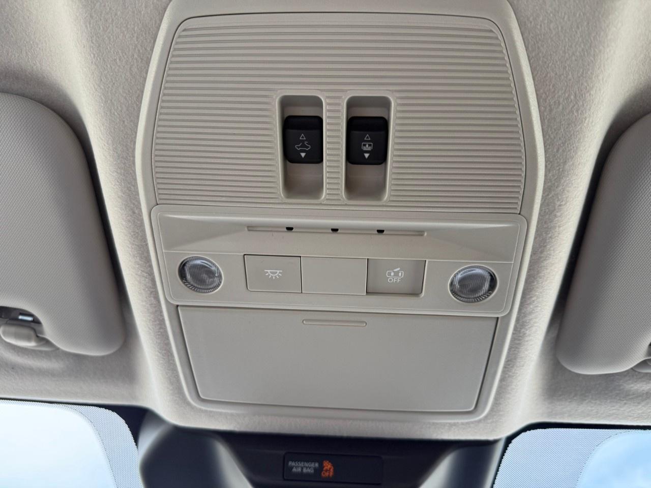 2025 Nissan Kicks SV AWD Photo