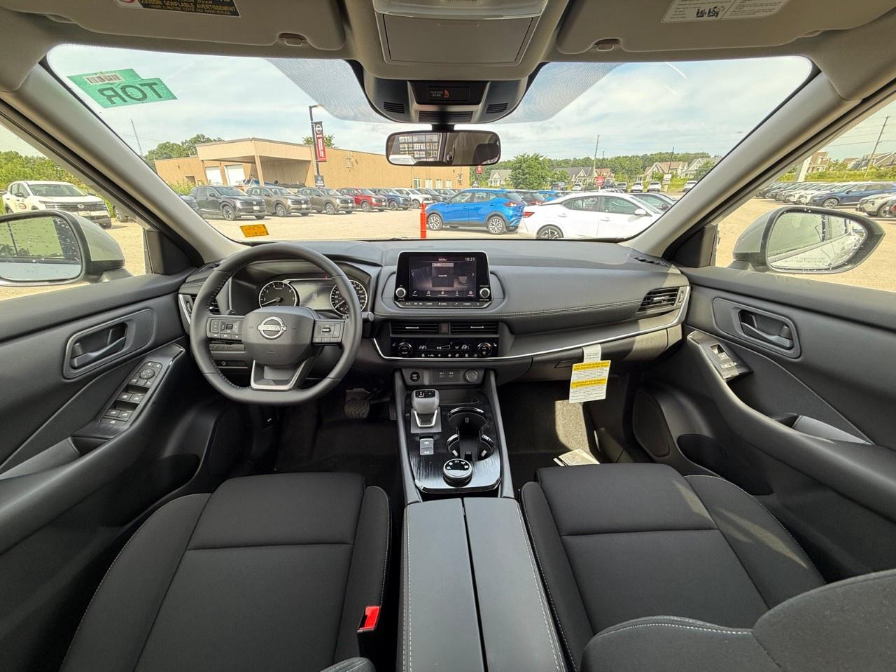 2025 Nissan Rogue AWD S Photo