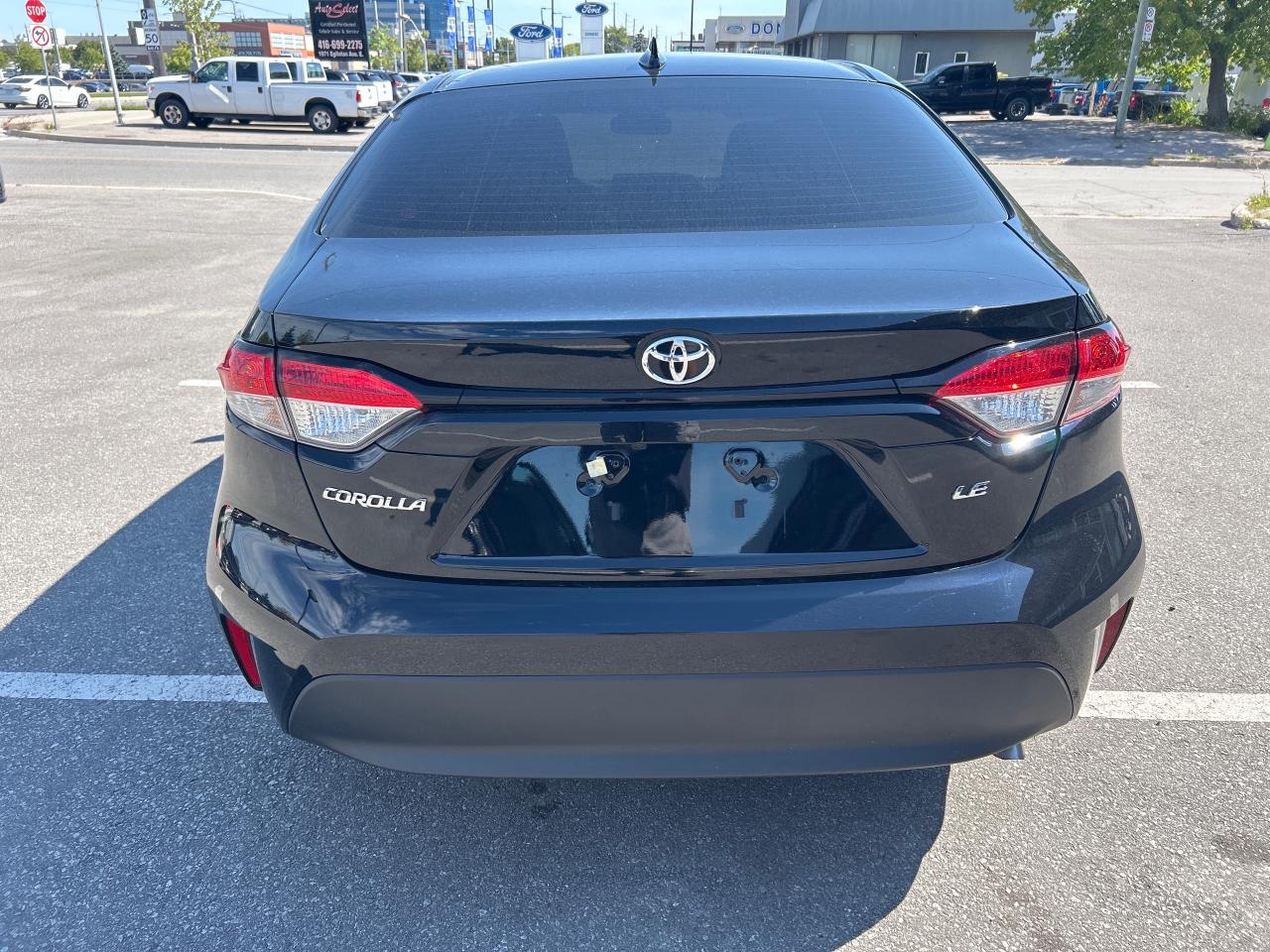 2023 Toyota Corolla LE CVT Photo3