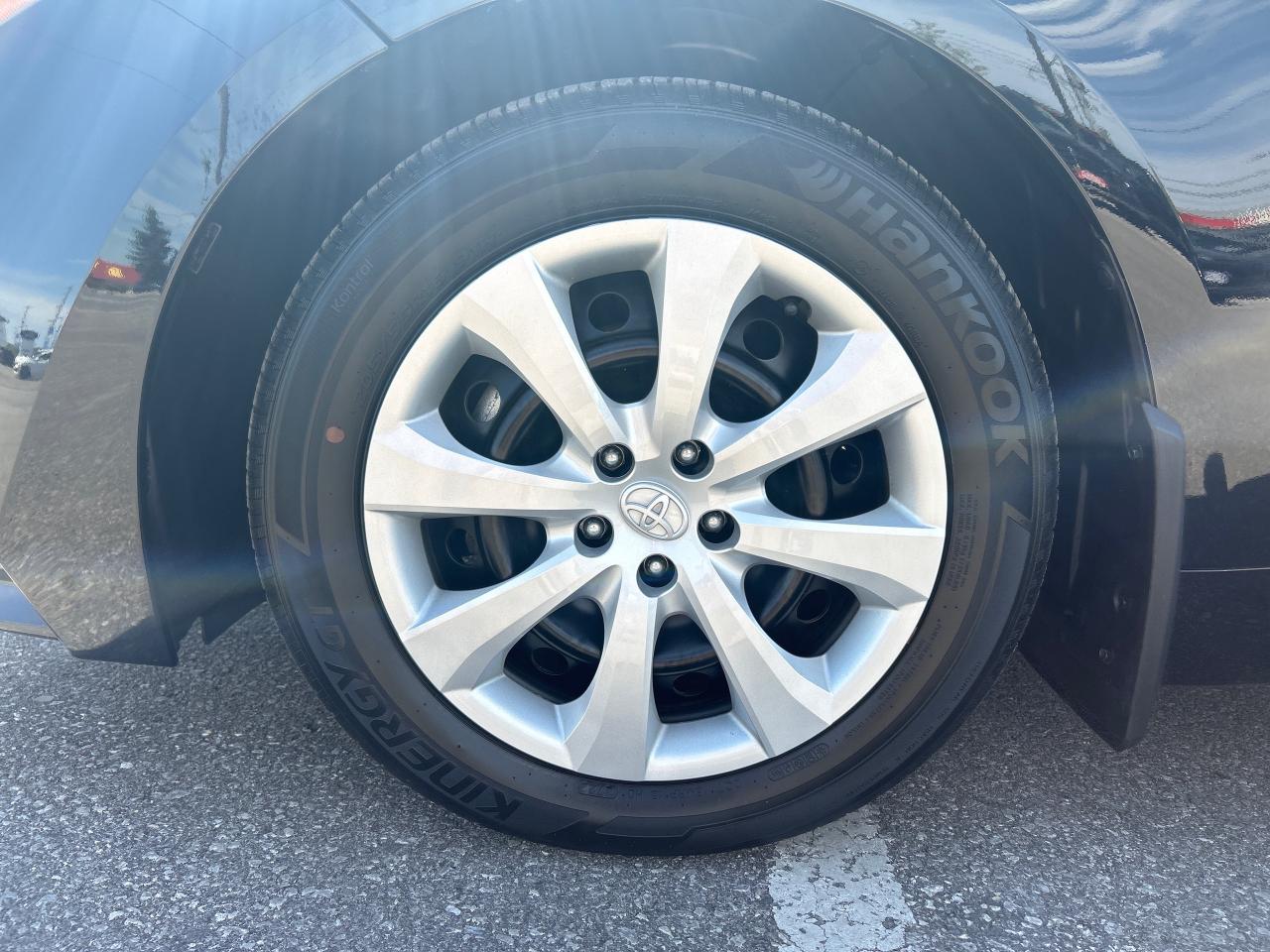 2023 Toyota Corolla LE CVT Photo