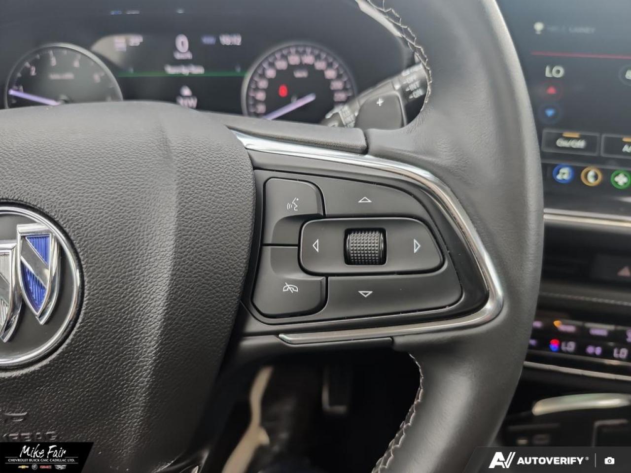 2022 Buick Envision Essence AWD,moonroof,safety alert seat,heated front seats/outside mirrors/steering wheel,memory settings Photo