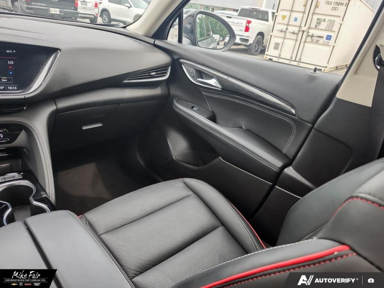 2022 Buick Envision Essence AWD,moonroof,safety alert seat,heated front seats/outside mirrors/steering wheel,memory settings Photo