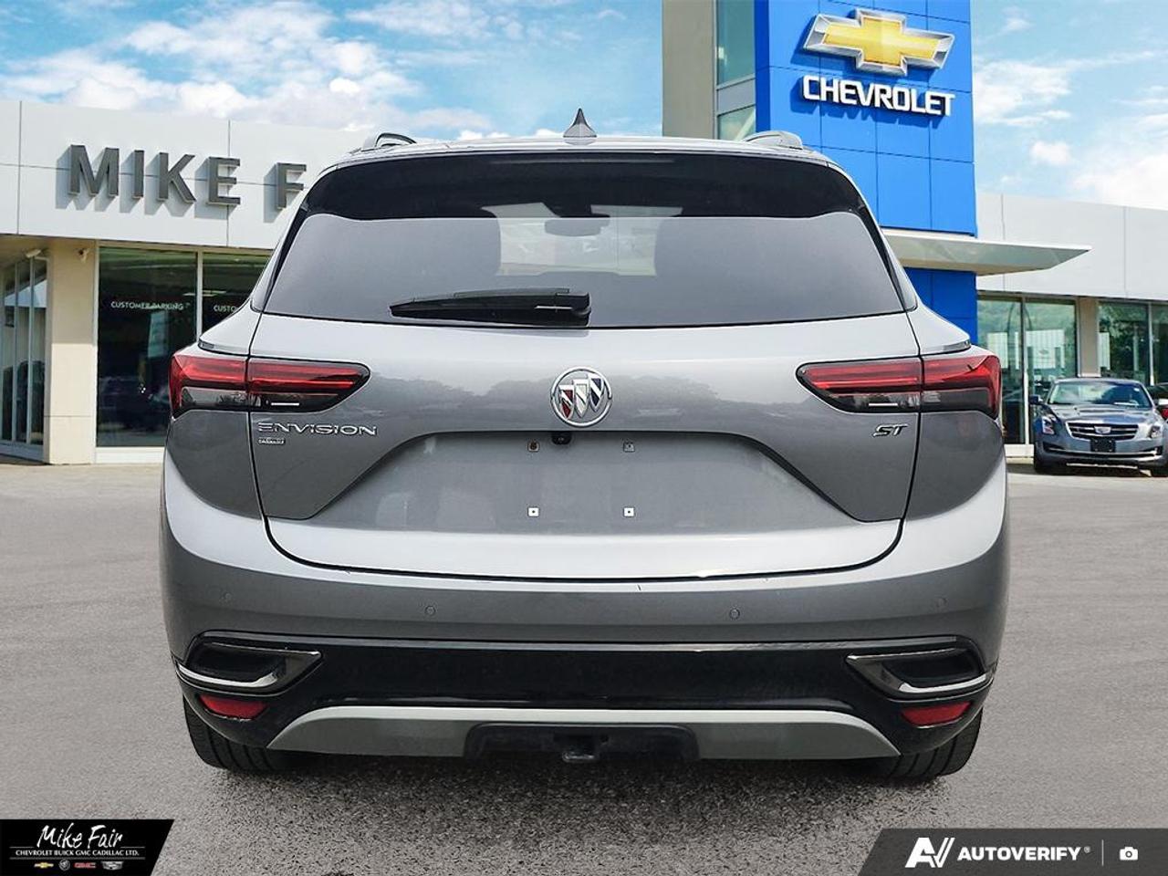 2022 Buick Envision Essence AWD,moonroof,safety alert seat,heated front seats/outside mirrors/steering wheel,memory settings Photo