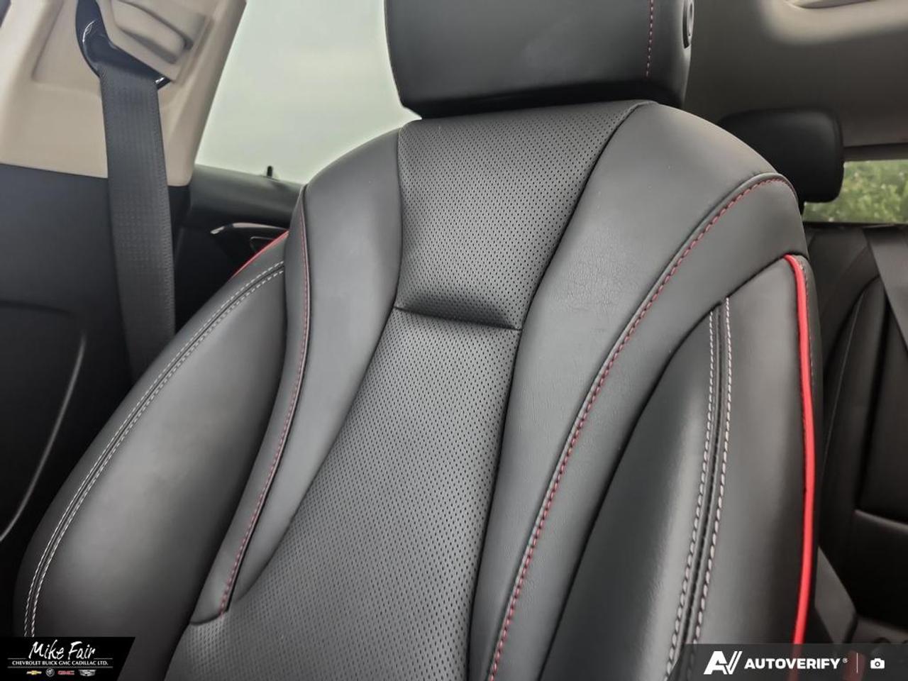 2022 Buick Envision Essence AWD,moonroof,safety alert seat,heated front seats/outside mirrors/steering wheel,memory settings Photo