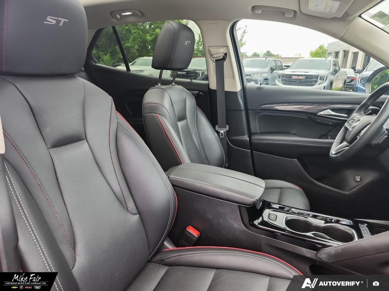 2022 Buick Envision Essence AWD,moonroof,safety alert seat,heated front seats/outside mirrors/steering wheel,memory settings Photo