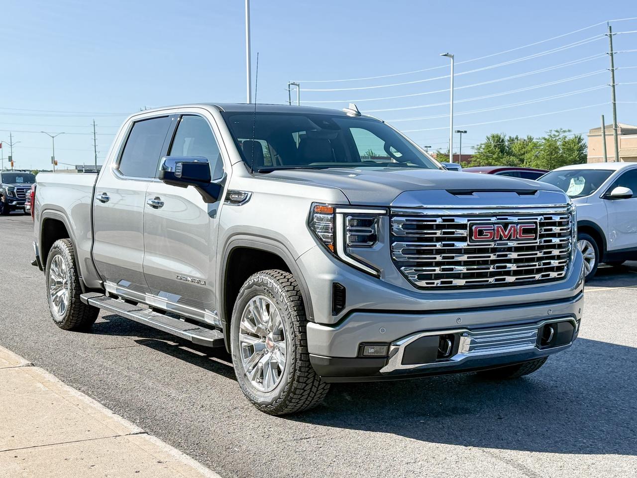 2025 GMC Sierra 1500 Denali 5.3L V8 WITH REMOTE START/ENTRY, SUNROOF, HEATED SEATS, HEATED STEERING WHEEL, VENTILATED SEATS, BOSE SPEAKERS, APPLE CARPLAY AND ANDROID AUTO Photo