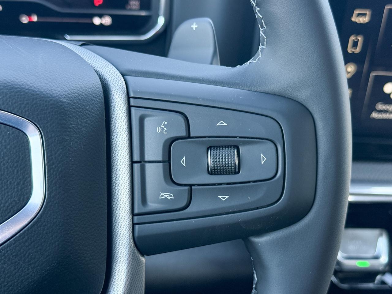 2025 GMC Sierra 1500 Denali 5.3L V8 WITH REMOTE START/ENTRY, SUNROOF, HEATED SEATS, HEATED STEERING WHEEL, VENTILATED SEATS, BOSE SPEAKERS, APPLE CARPLAY AND ANDROID AUTO Photo