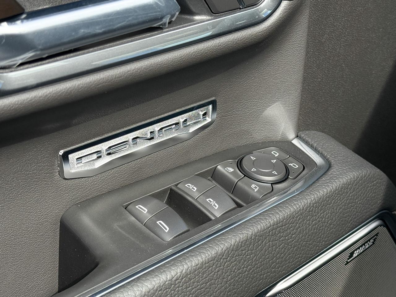 2025 GMC Sierra 1500 Denali 5.3L V8 WITH REMOTE START/ENTRY, SUNROOF, HEATED SEATS, HEATED STEERING WHEEL, VENTILATED SEATS, BOSE SPEAKERS, APPLE CARPLAY AND ANDROID AUTO Photo