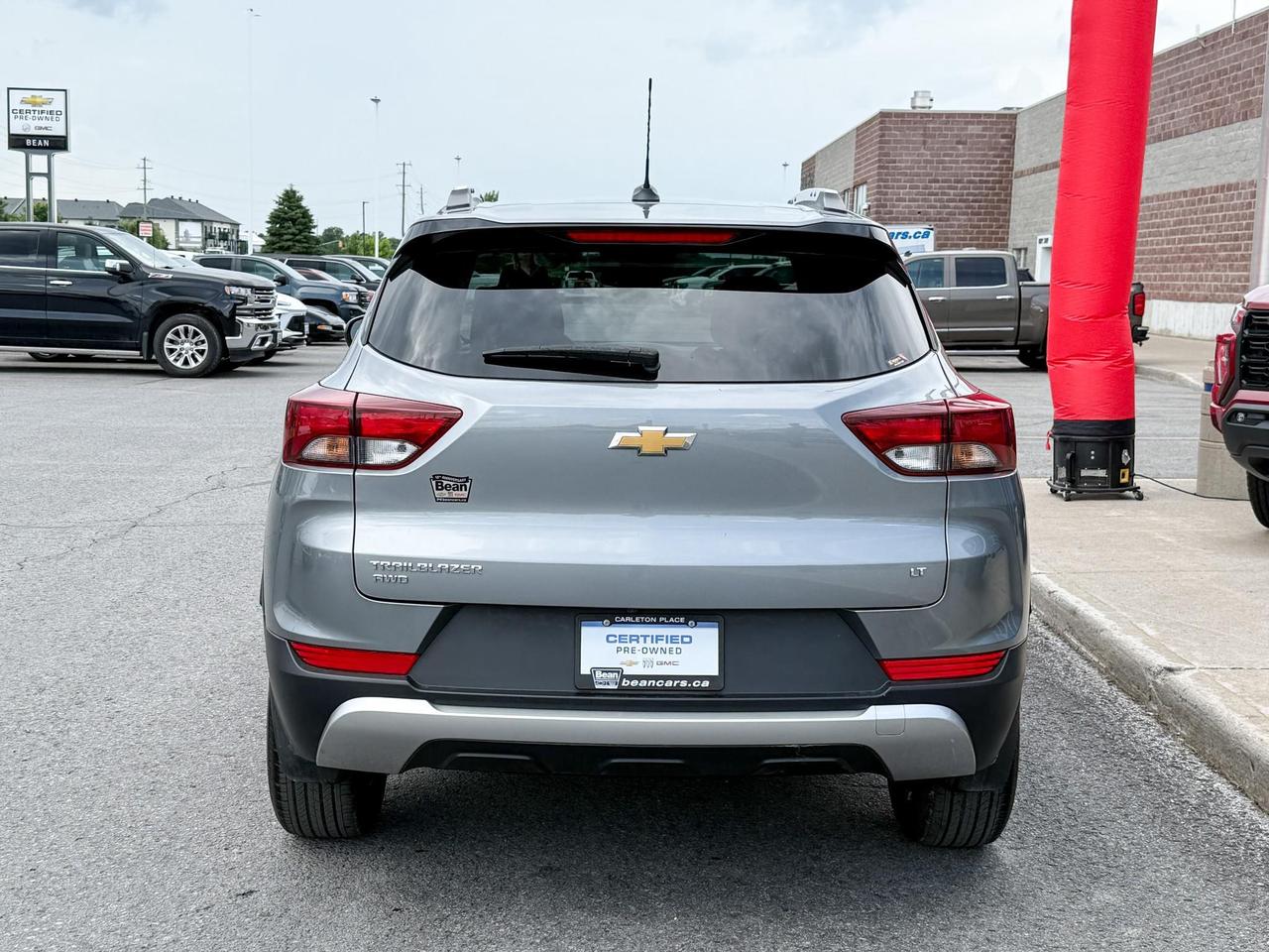2023 Chevrolet TrailBlazer 1.3L 3CYL TURBO, AWD LT, HEATED FRONT CLOTH SEATS, REMOTE VEHICLE START, REAR VISION CAMERA,SAFETY PACKAGE, 17" BLACK ALLOY WHEELS Photo3