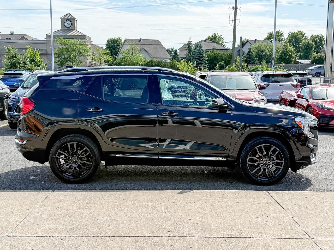 2022 GMC Terrain Denali 1.5L 4CYL TURBO, DENALI AWD, BLACK DIAMOND EDITION, SKSCAPE SUNROOF, HEATED AND VENTILATED FRONT SEATS, HEATED REAR SEATS, HEATED STEERING WHEEL, REMOTE VEHICLE START, HUD, 19" DARK GREY ALLOY WHEELS Photo
