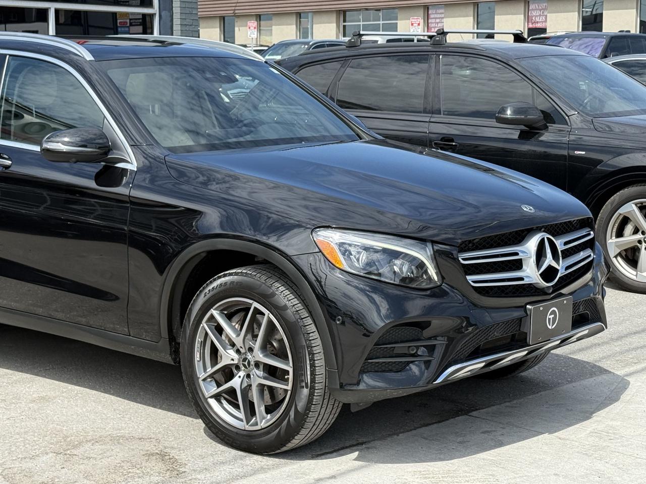 2019 Mercedes-Benz GLC-Class 300 //AMG SPORT | PANO | LOADED - Photo #8