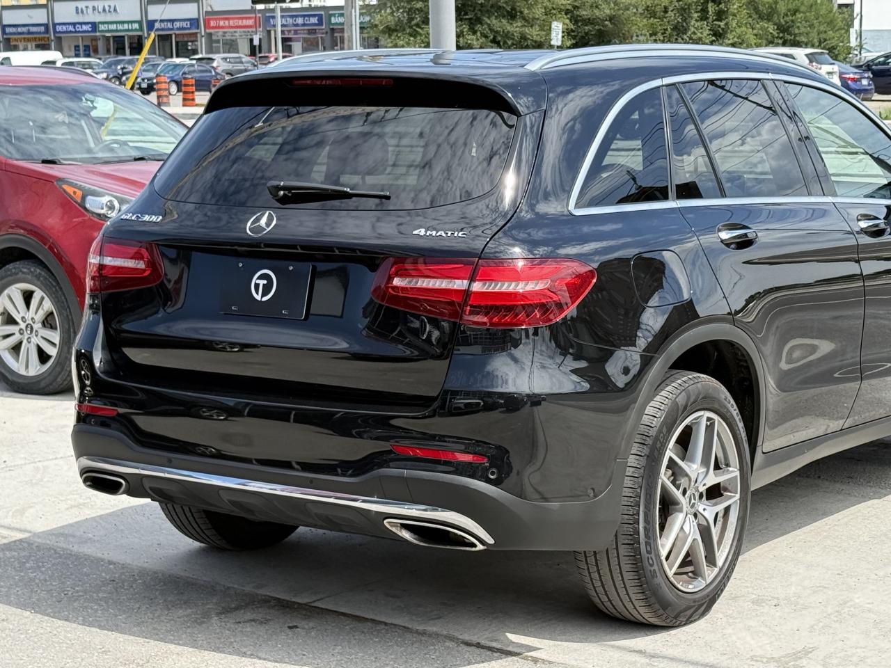 2019 Mercedes-Benz GLC-Class 300 //AMG SPORT | PANO | LOADED - Photo #9