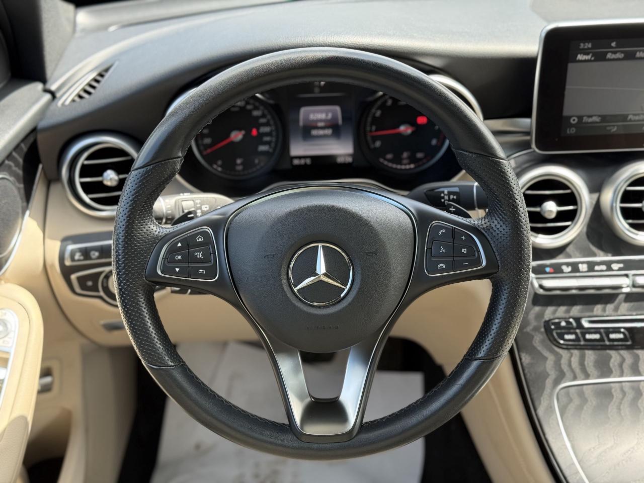 2019 Mercedes-Benz GLC-Class 300 //AMG SPORT | PANO | LOADED - Photo #20