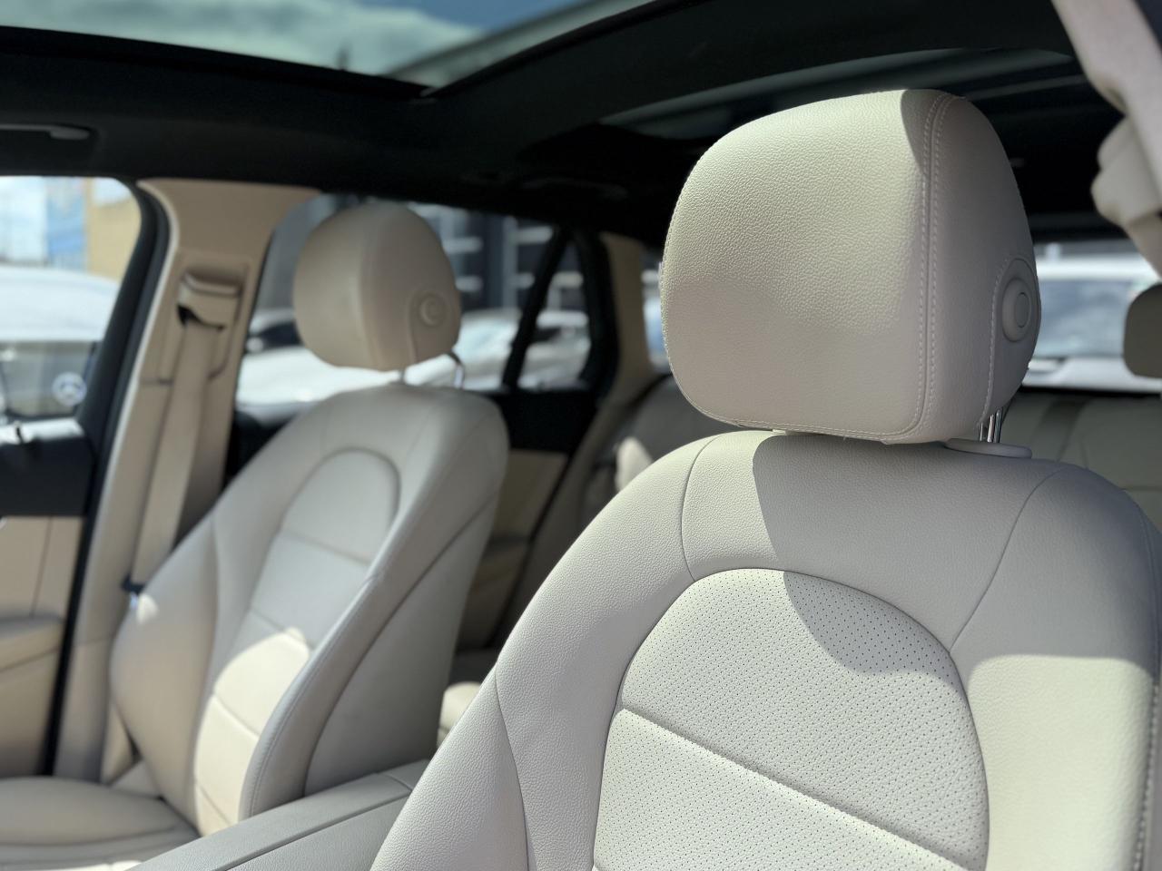 2019 Mercedes-Benz GLC-Class 300 //AMG SPORT | PANO | LOADED - Photo #29
