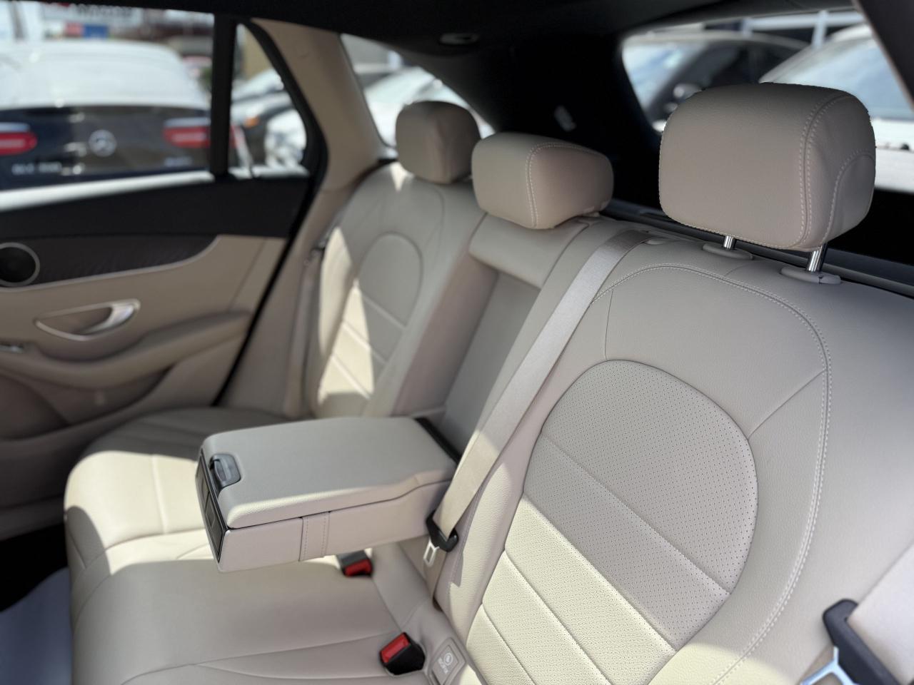 2019 Mercedes-Benz GLC-Class 300 //AMG SPORT | PANO | LOADED - Photo #41