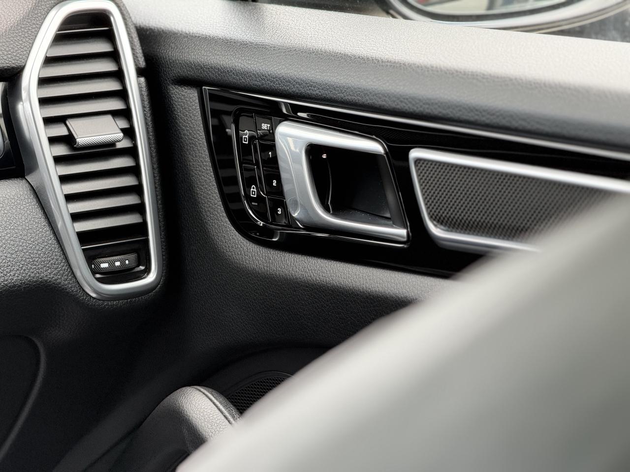 2019 Porsche Cayenne S | PREMIUM | BOSE | PANO | LOADED - Photo #26