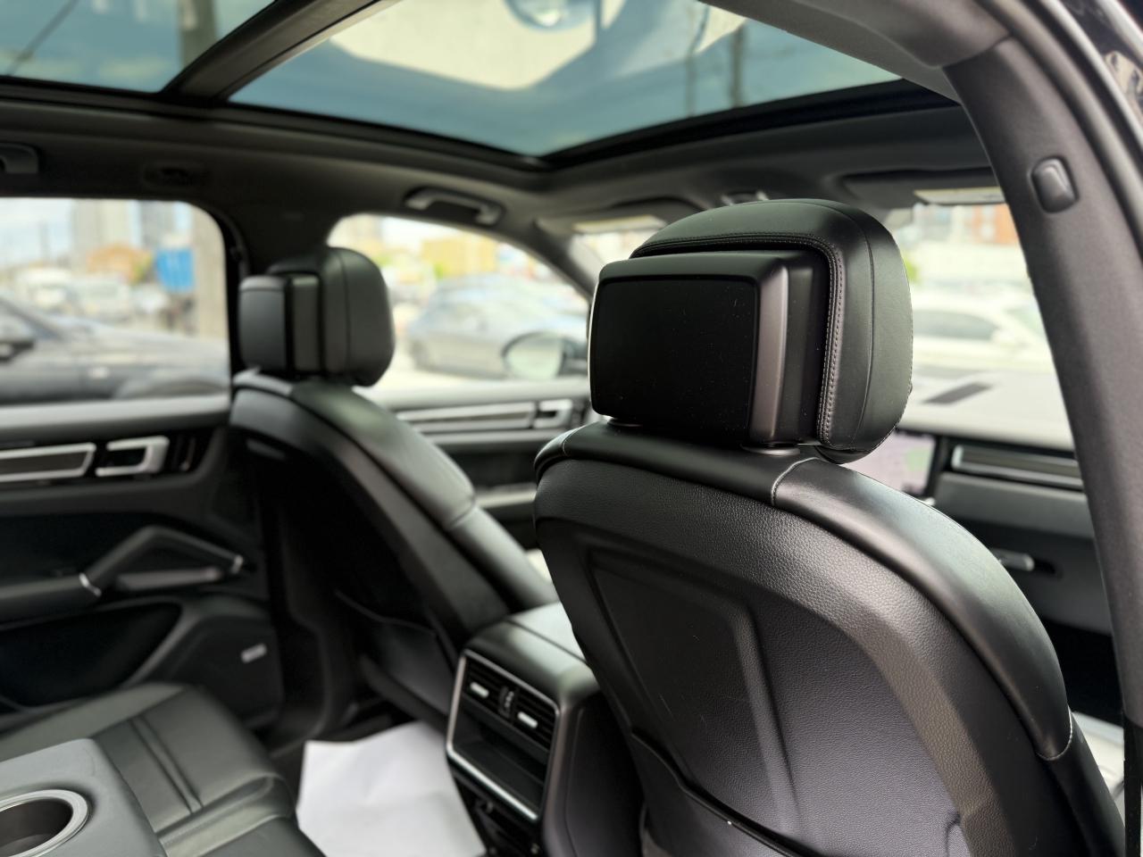2019 Porsche Cayenne S | PREMIUM | BOSE | PANO | LOADED - Photo #37