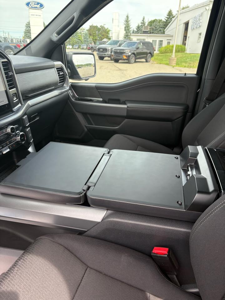2025 Ford F-150  Photo5