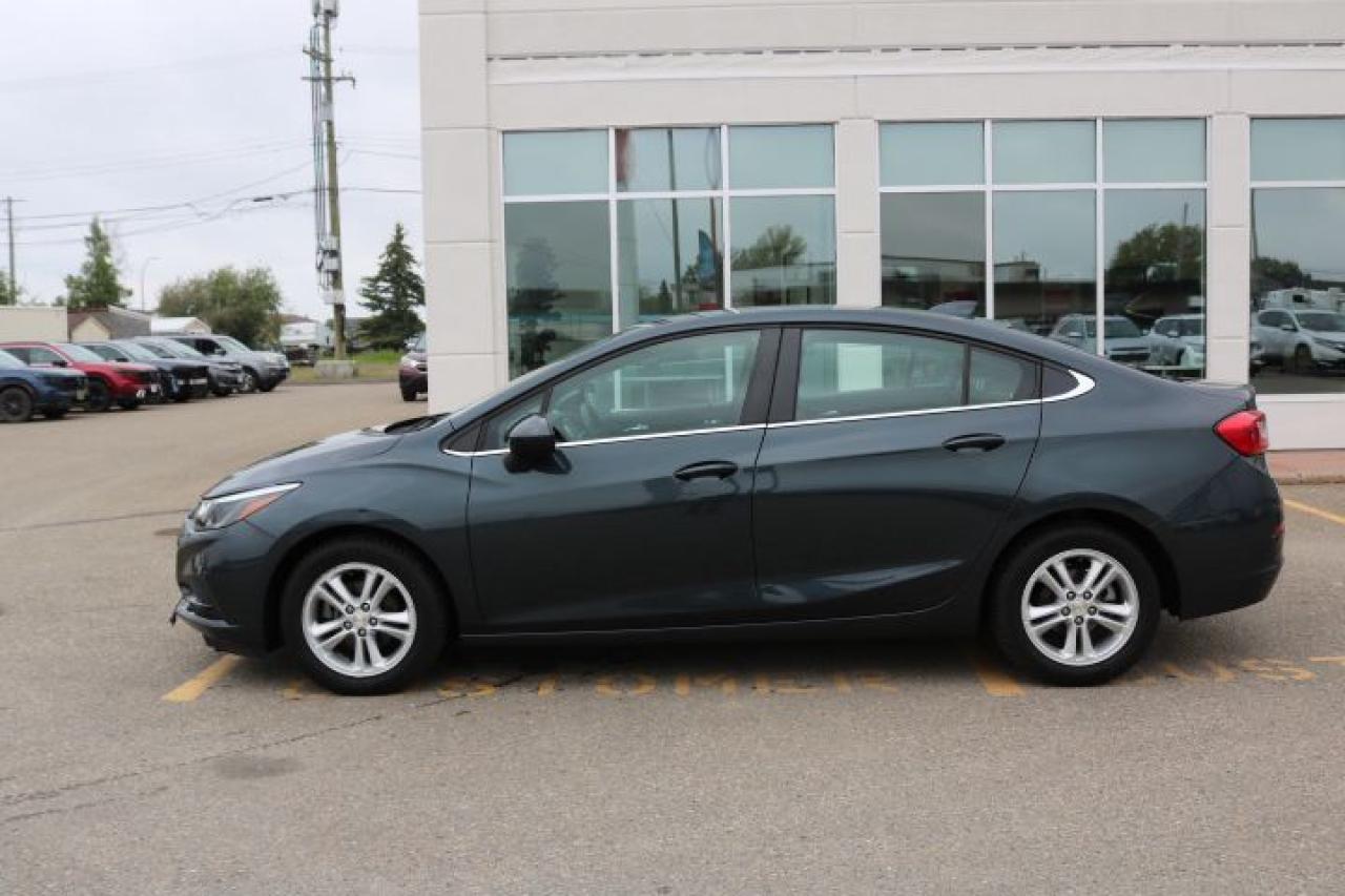 2018 Chevrolet Cruze  Photo1