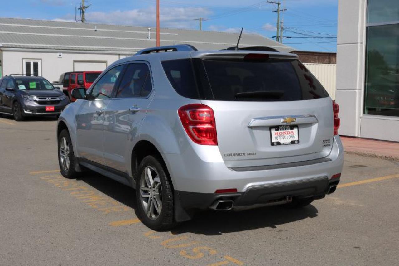 2017 Chevrolet Equinox  Photo3