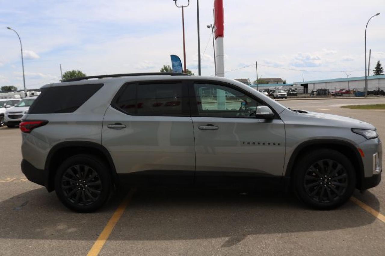 2023 Chevrolet Traverse RS Photo3