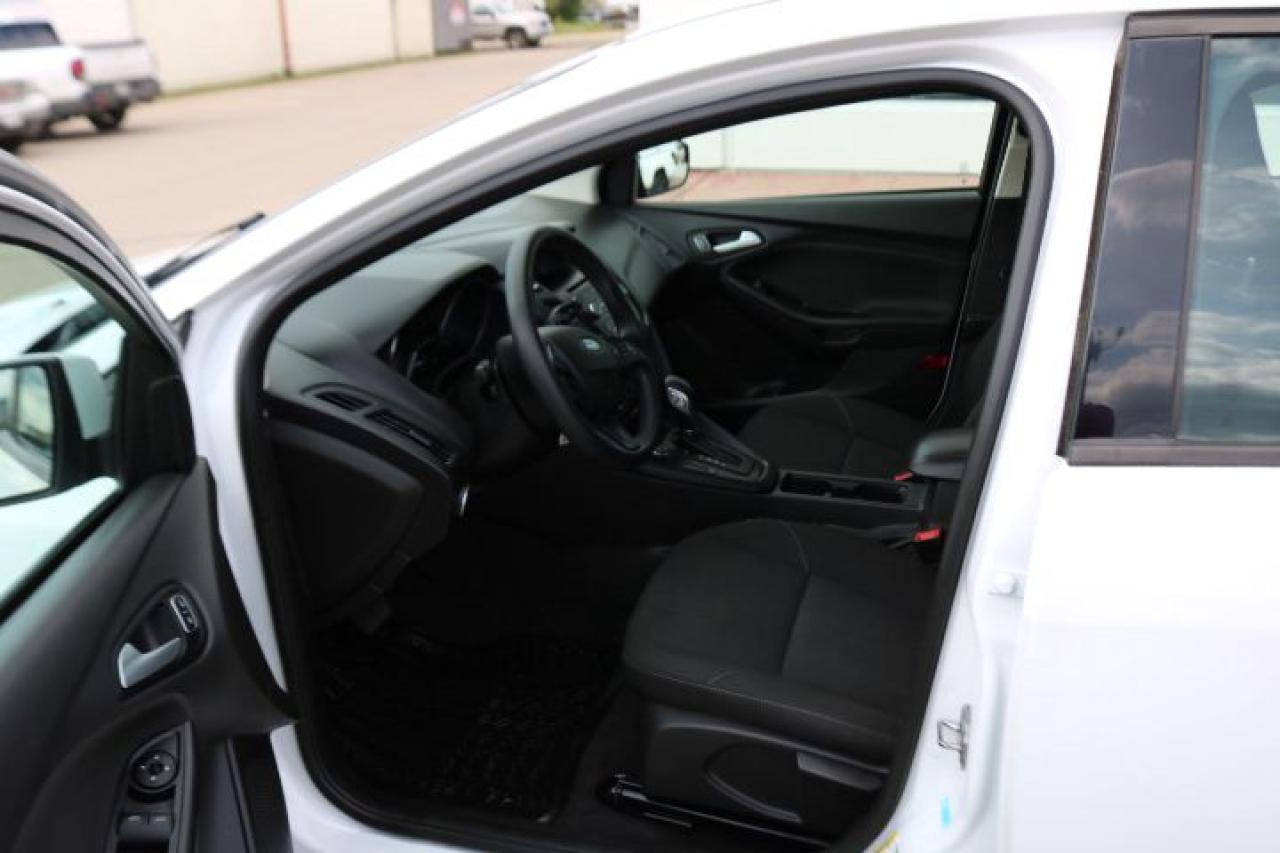 2017 Ford Focus  Photo