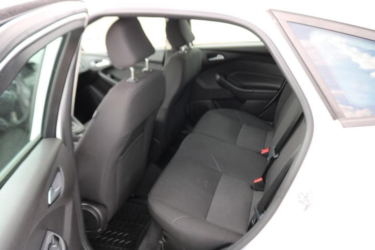 2017 Ford Focus  Photo