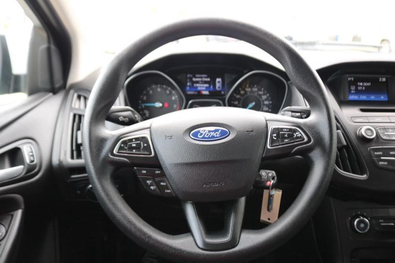 2017 Ford Focus  Photo