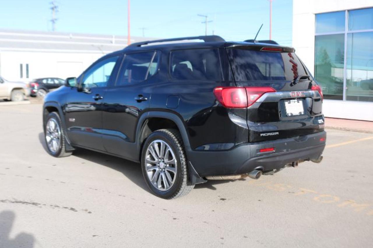2017 GMC Acadia All Terrain 2 AWD Photo2