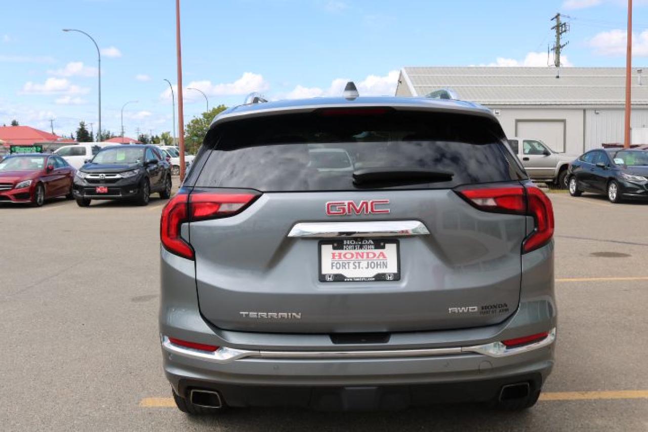 2020 GMC Terrain DENALI AWD Photo4