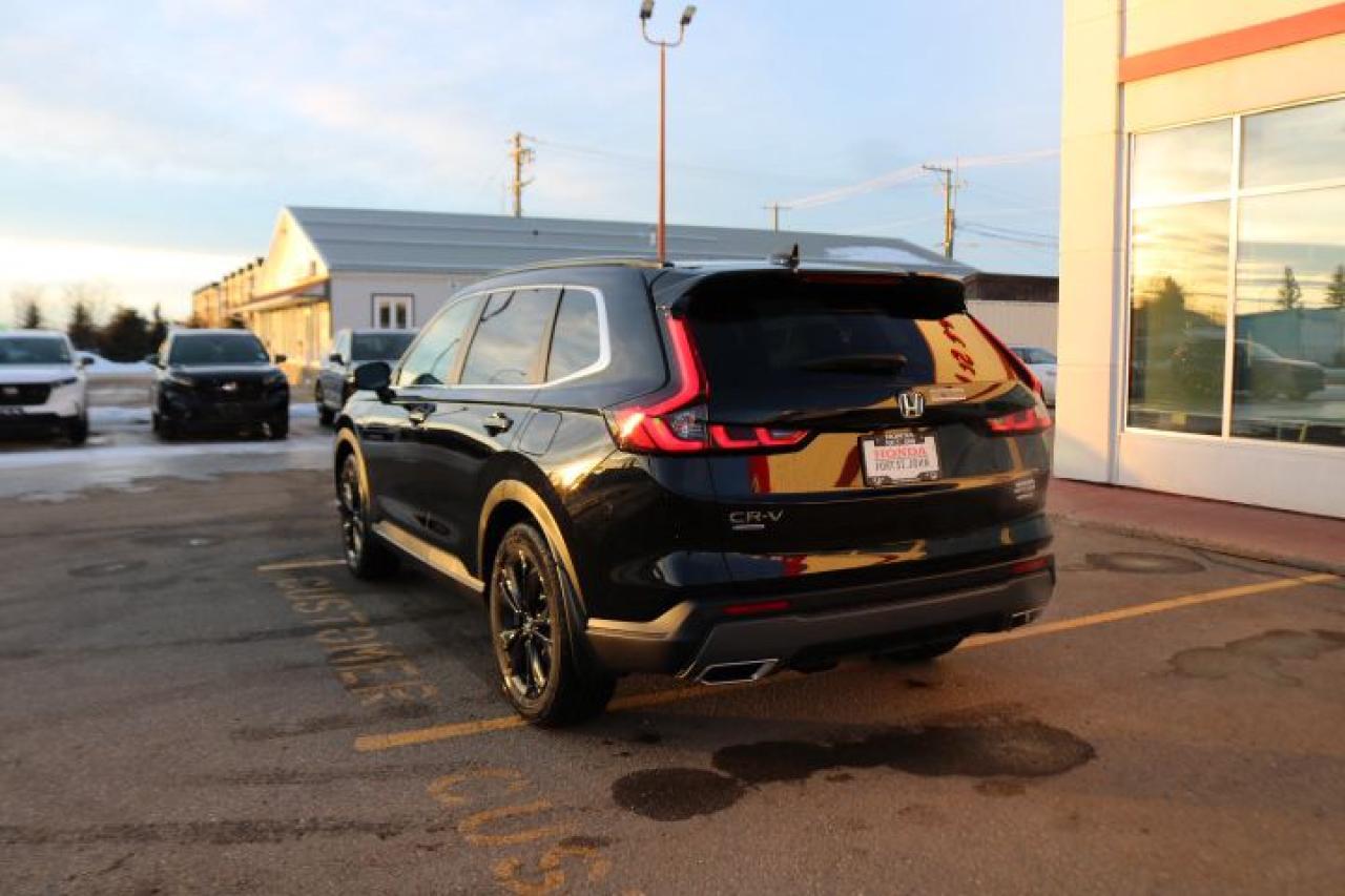 2025 Honda CR-V Touring AWD Photo3