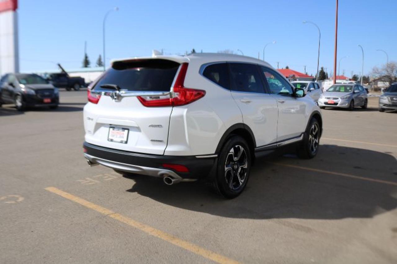2019 Honda CR-V Touring AWD Photo4