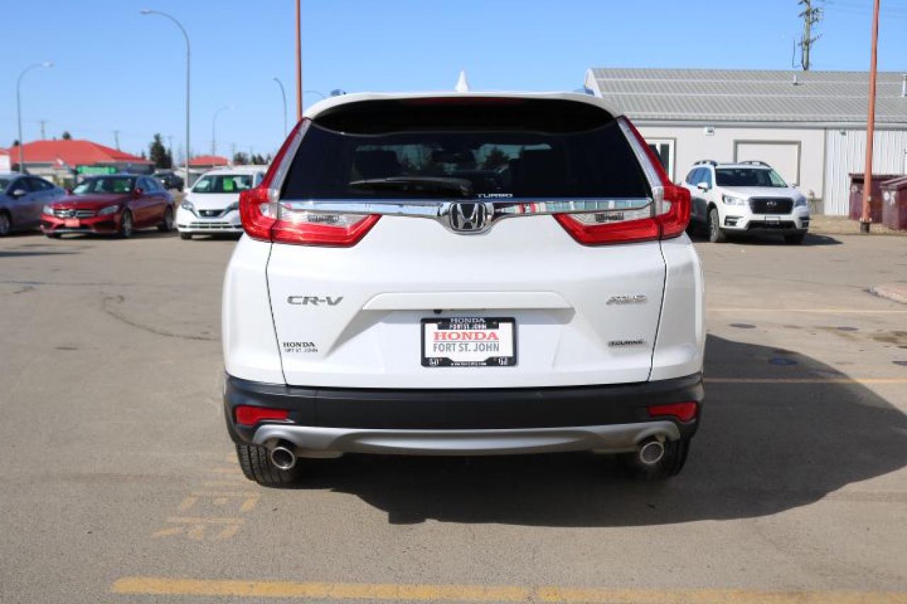 2019 Honda CR-V Touring AWD Photo3