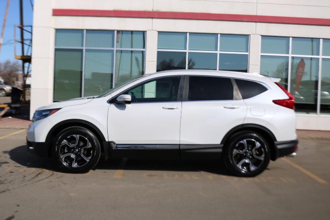 2019 Honda CR-V Touring AWD Photo1
