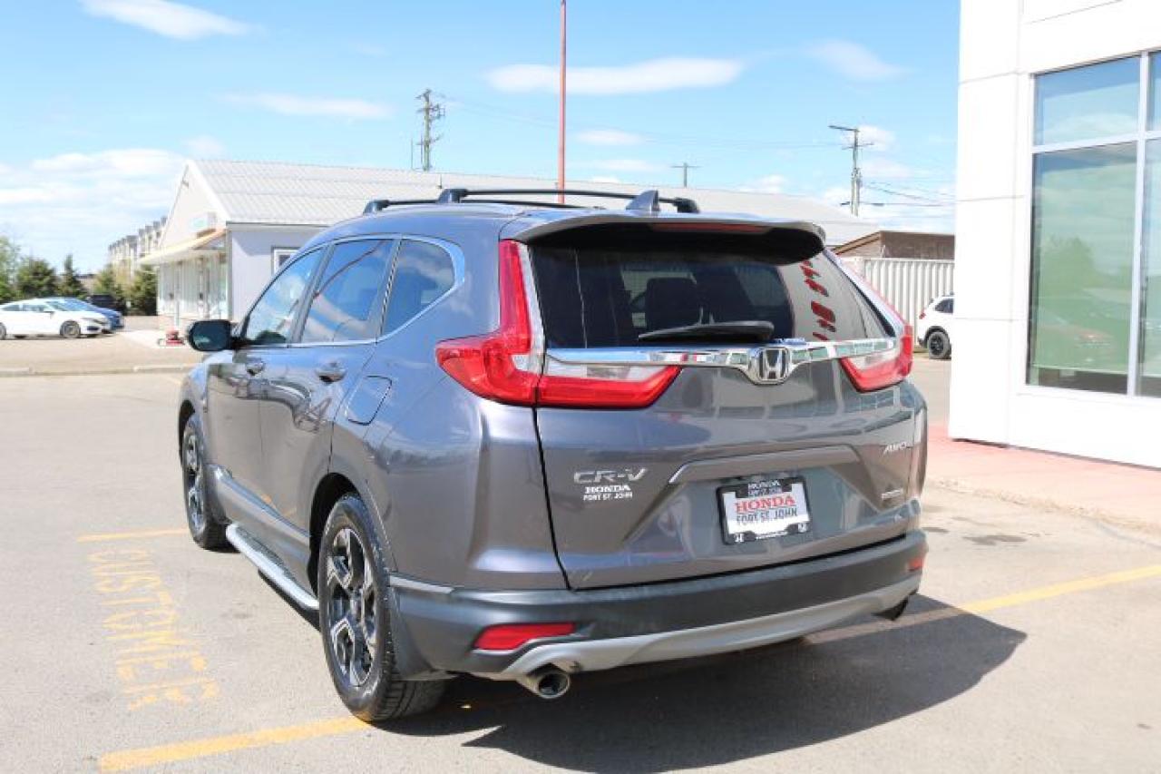 2019 Honda CR-V Touring AWD Photo3