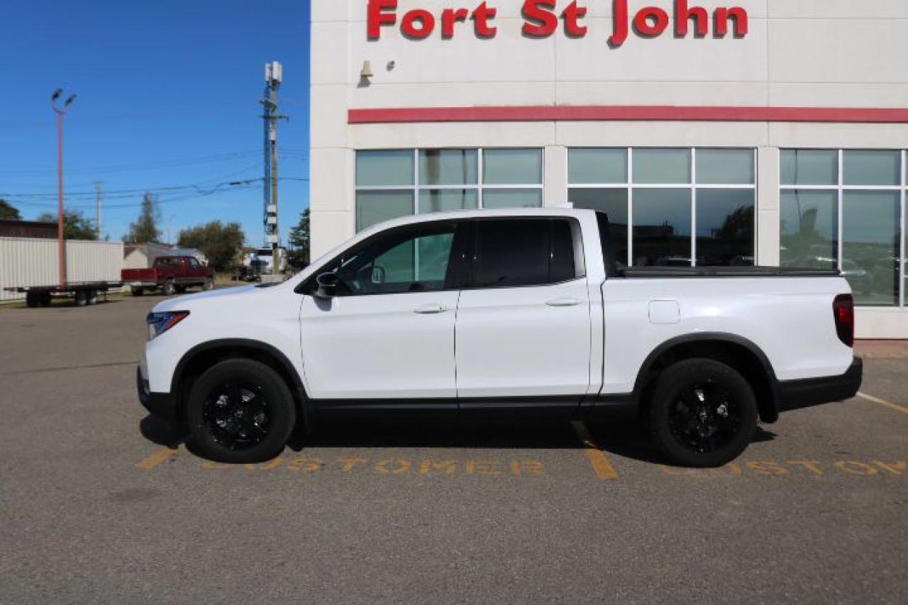 2025 Honda Ridgeline Black Edition AWD Photo1