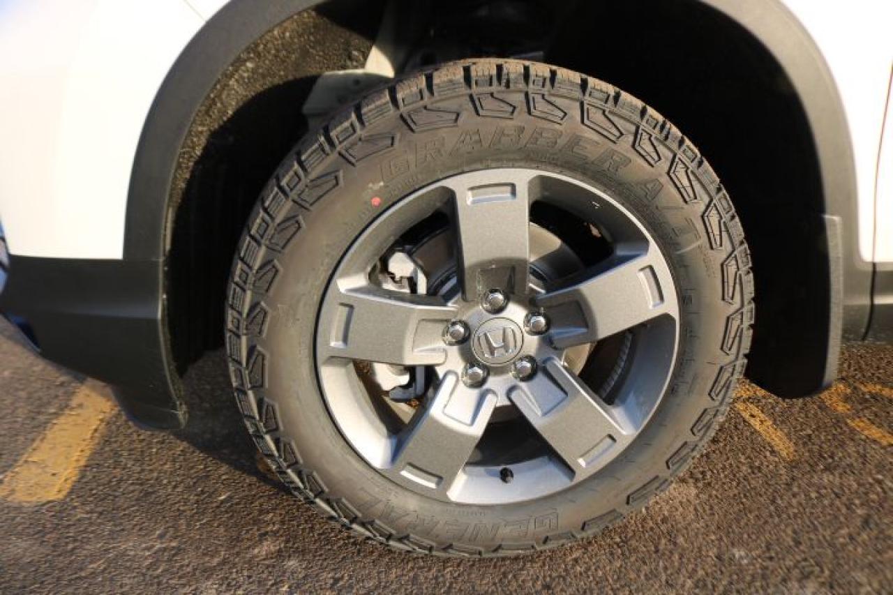 2025 Honda Ridgeline TrailSport Photo2