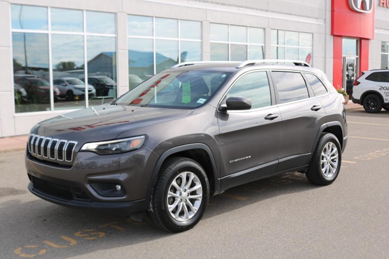 Used 2019 Jeep Cherokee Sport Utility 4-DR for sale in Fort St John, BC
