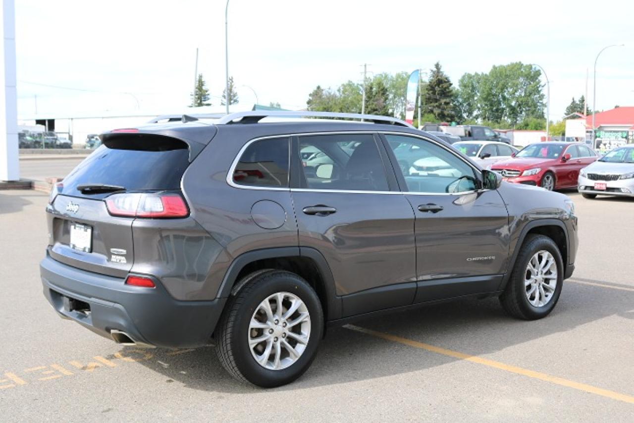 2019 Jeep Cherokee Sport Utility 4-DR Photo