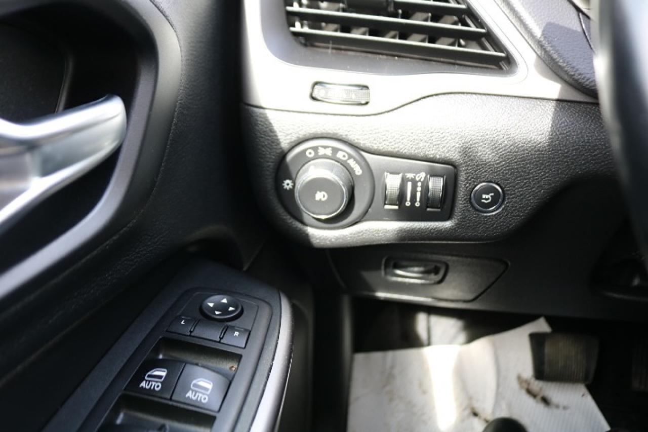 2019 Jeep Cherokee Sport Utility 4-DR Photo
