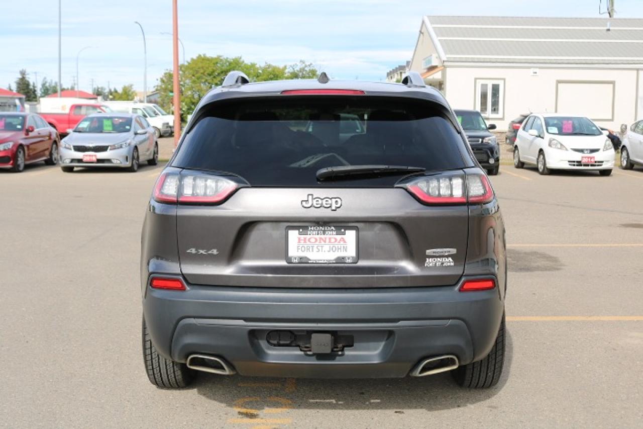 2019 Jeep Cherokee Sport Utility 4-DR Photo4