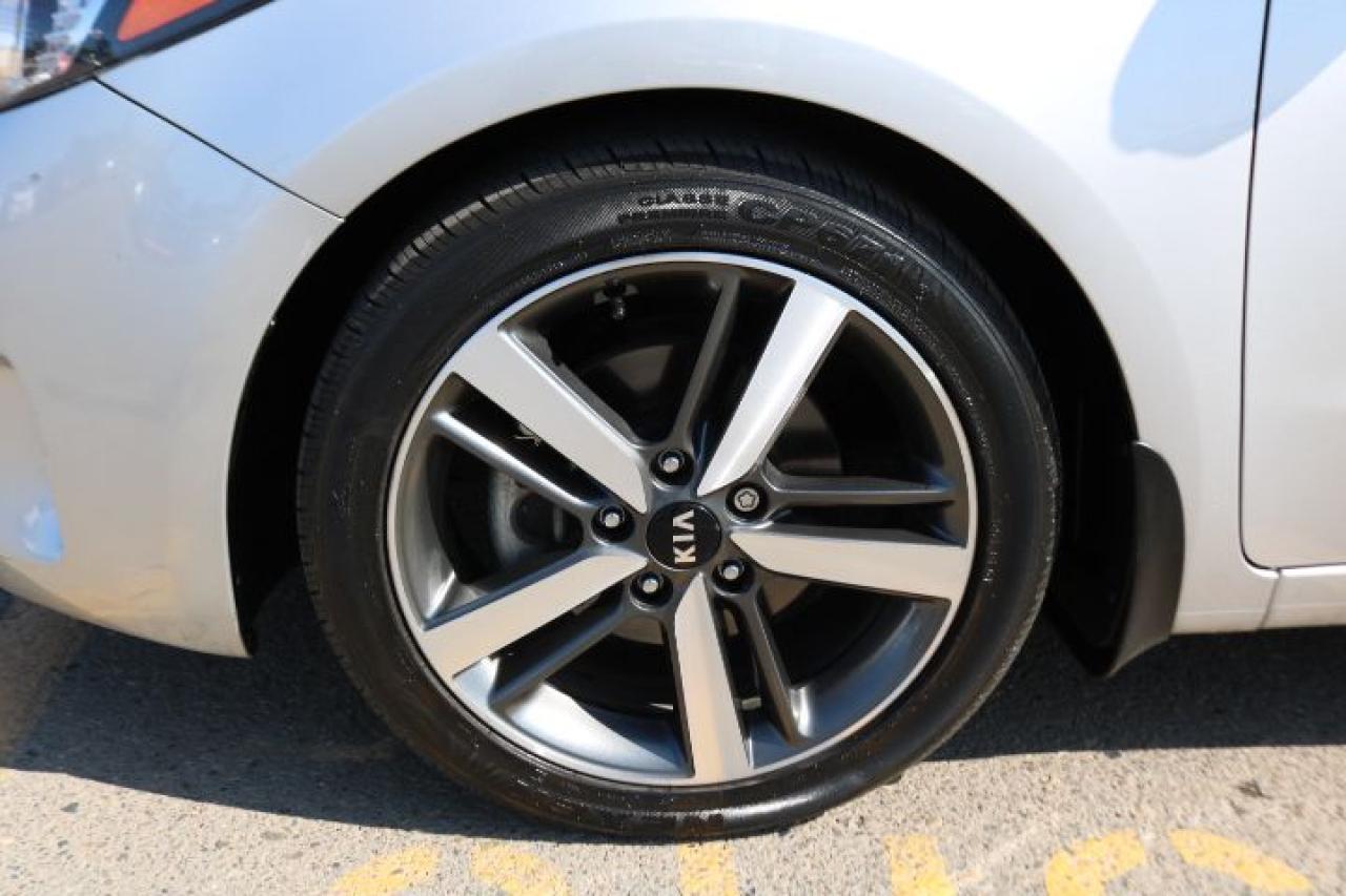2018 Kia Forte EX Photo2