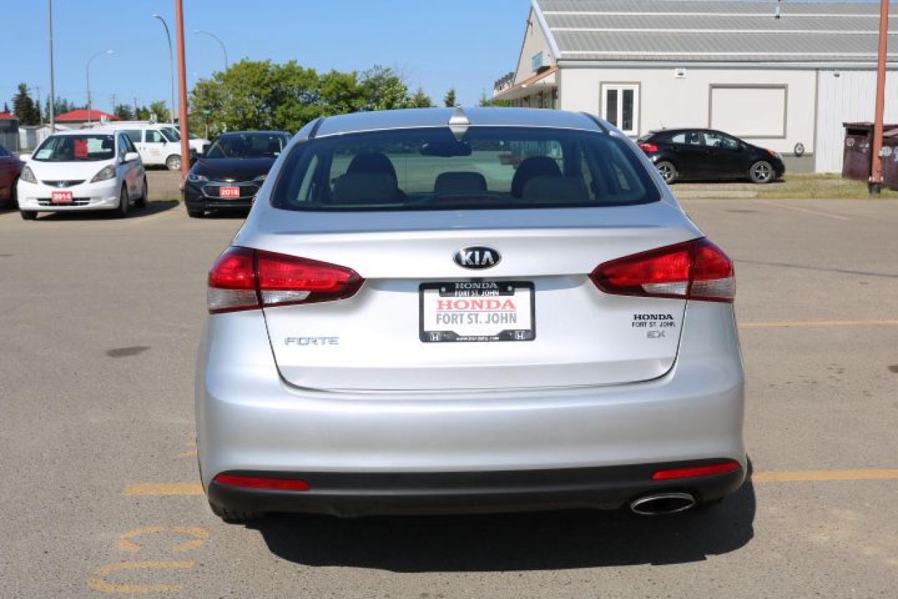 2018 Kia Forte EX Photo4