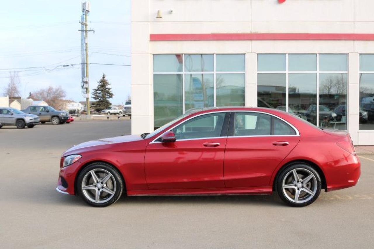 2017 Mercedes-Benz C-Class 4dr Sdn C 300 4MATIC Photo1