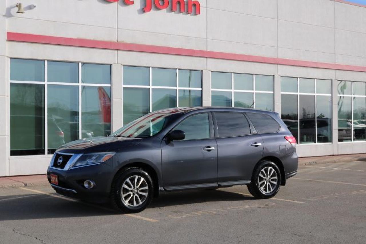 Used 2014 Nissan Pathfinder 4WD 4dr S for sale in Fort St John, BC