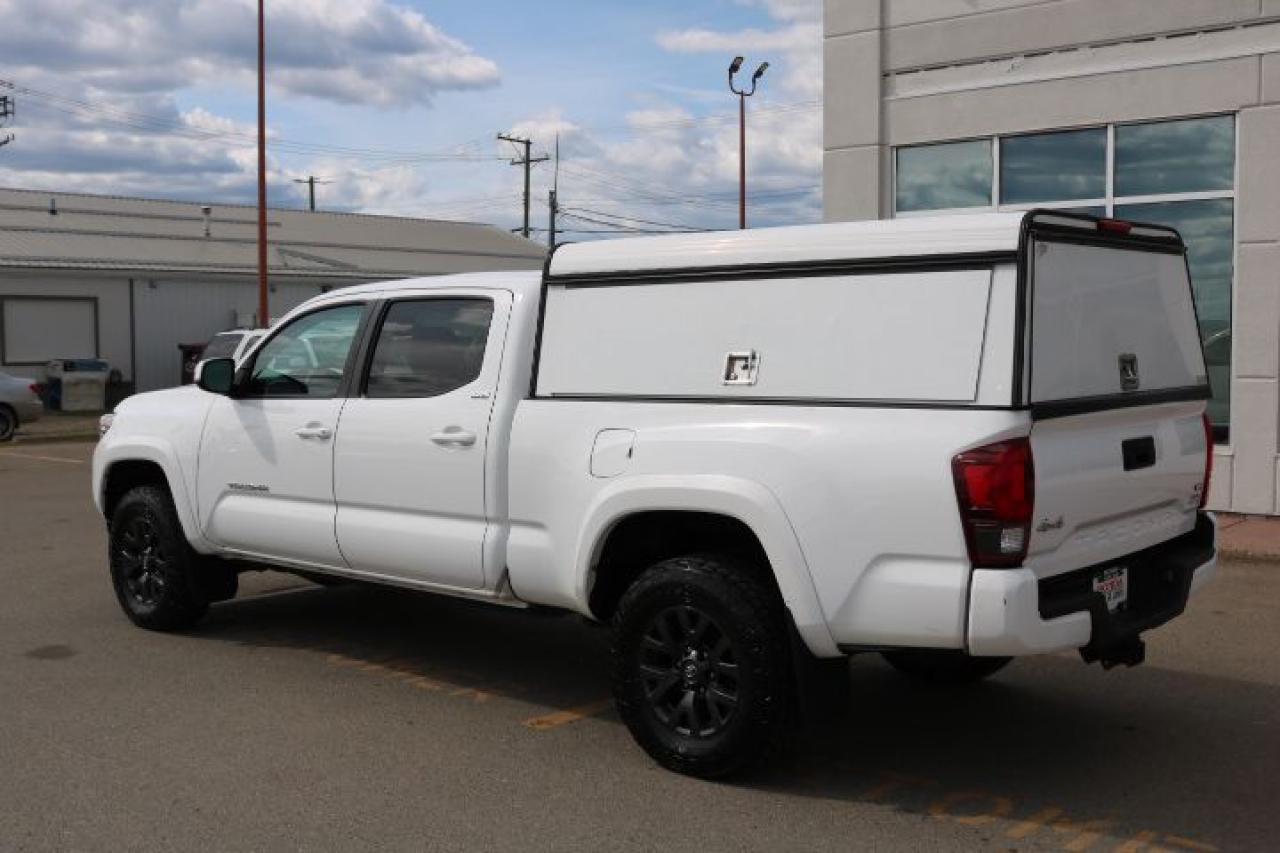 2020 Toyota Tacoma  Photo3