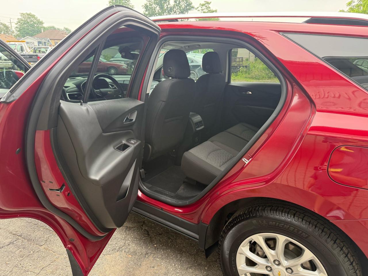 2020 Chevrolet Equinox LT - Photo #6