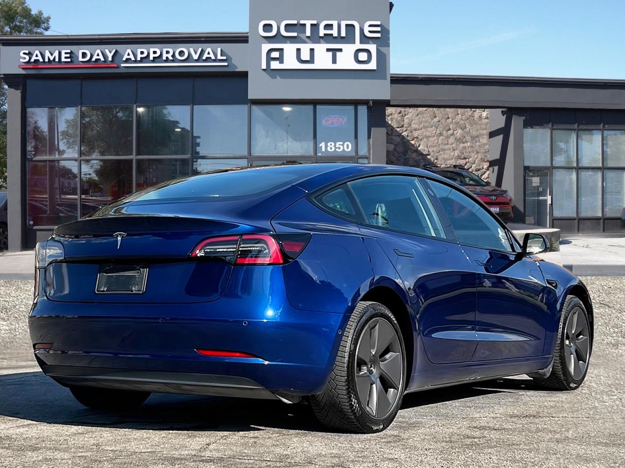 2022 Tesla Model 3 Standard Range RWD - Photo #4