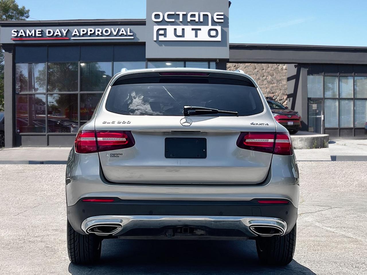 2019 Mercedes-Benz GLC-Class GLC300 4MATIC - Photo #5